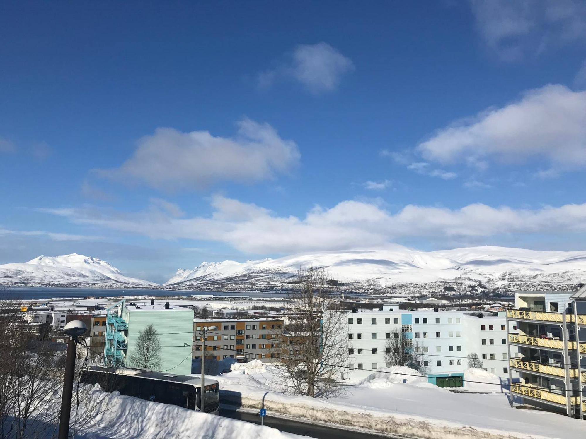 Your Home Away From Home, Apartment 2 Tromsø Extérieur photo