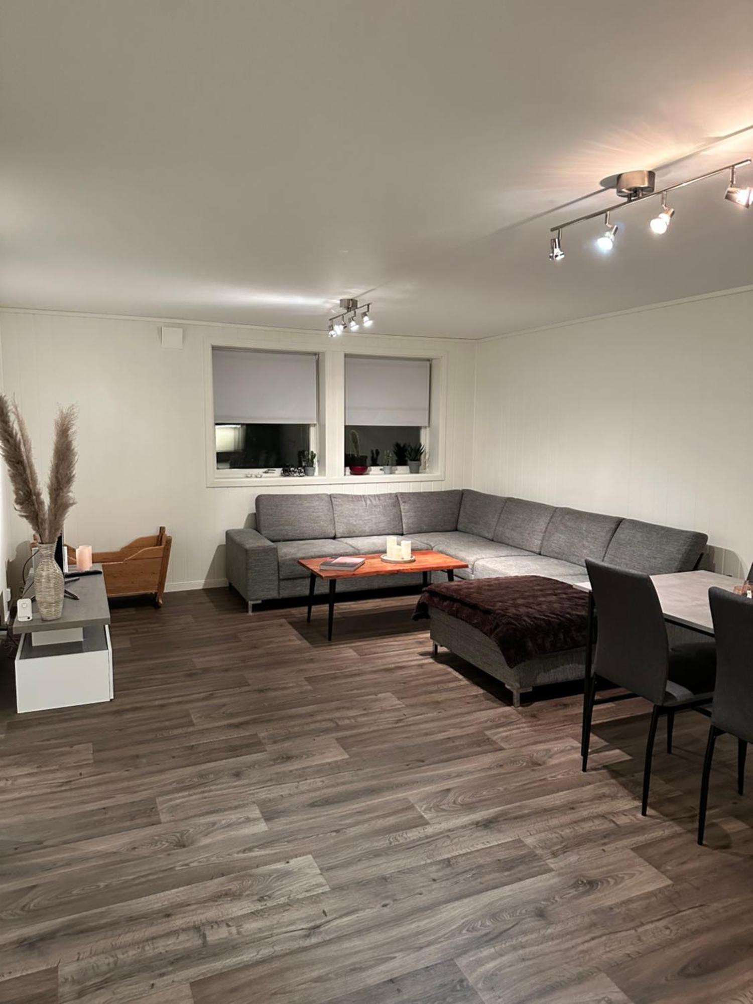 Your Home Away From Home, Apartment 2 Tromsø Extérieur photo