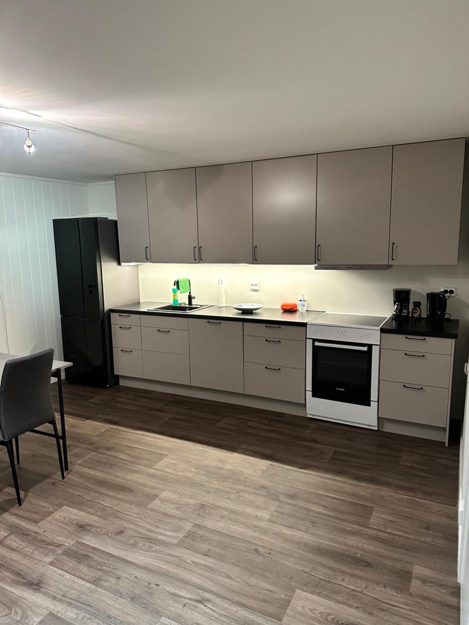 Your Home Away From Home, Apartment 2 Tromsø Extérieur photo